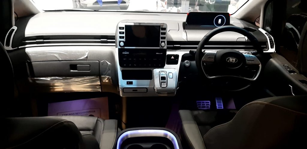 Interior Hyundai Staria 7-9 Seat Indonesia 2023